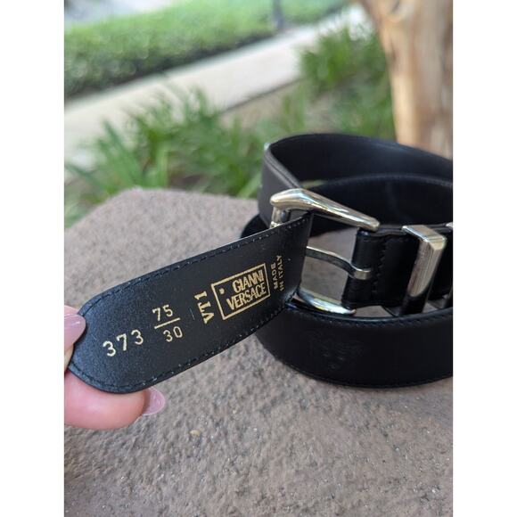 GIANNI VERSACE 90\'s Silver Buckle MEDUSA Belt Black Leather Size 27 28 29 30 31\
